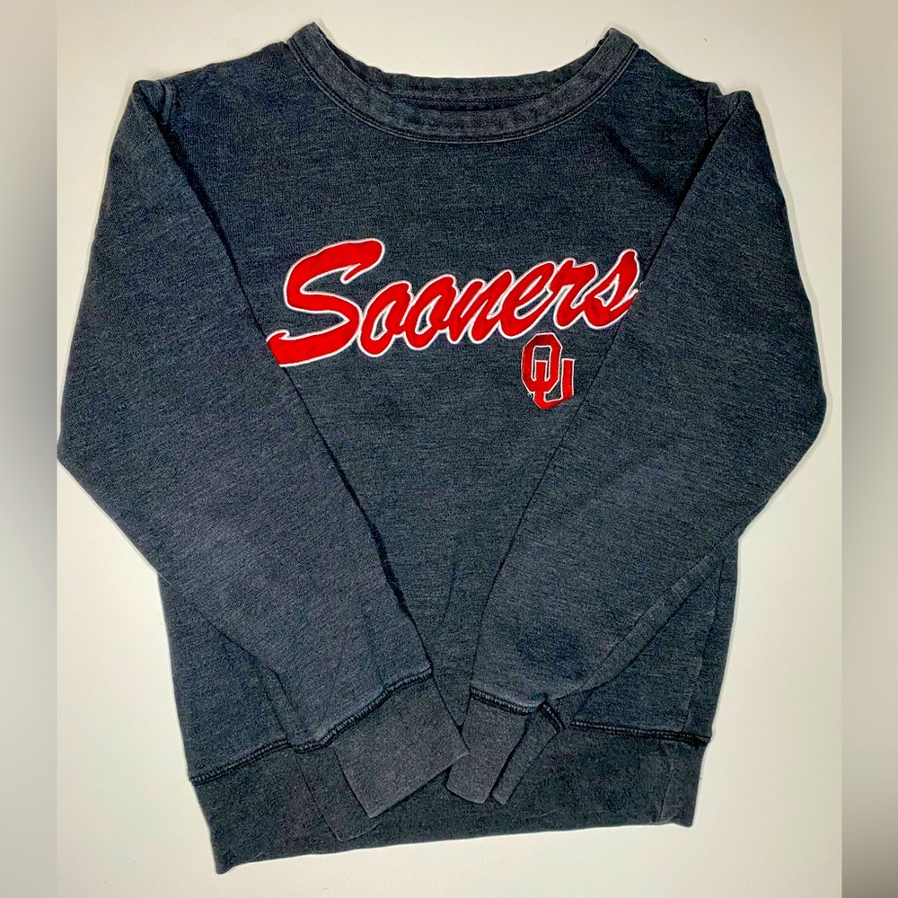 OU SOONERS SWEATSHIRT SIZE SMALL
